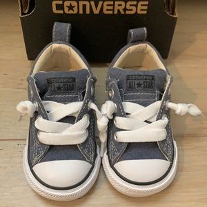 Toddler Converse All Star Low Top Blue Denim/white Never Worn Size 5